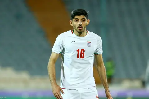 منافس مصر.. انتهاء أزمة تأشيرة لاعب منتخب إيران